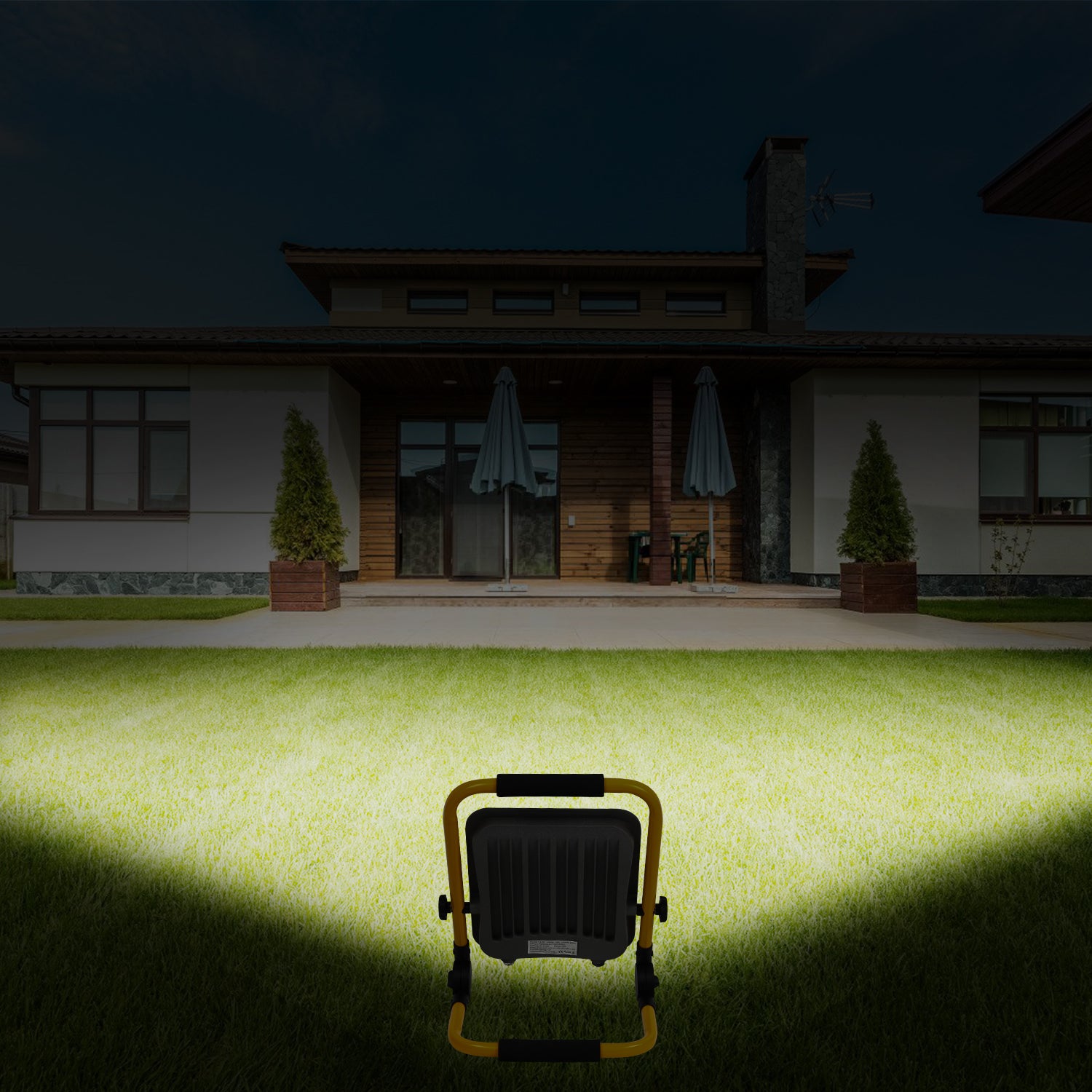 LED-Baustrahler, 50 W/100 W/150 W/200 W Arbeitsleuchten, tragbare LED-Arbeitsleuchten, Baustrahler mit kaltweißem Licht, Schutzklasse IP66, mit 3 Meter langem Kabel und klappbarem Stativ, geeignet für Baustellen (mit Stecker)