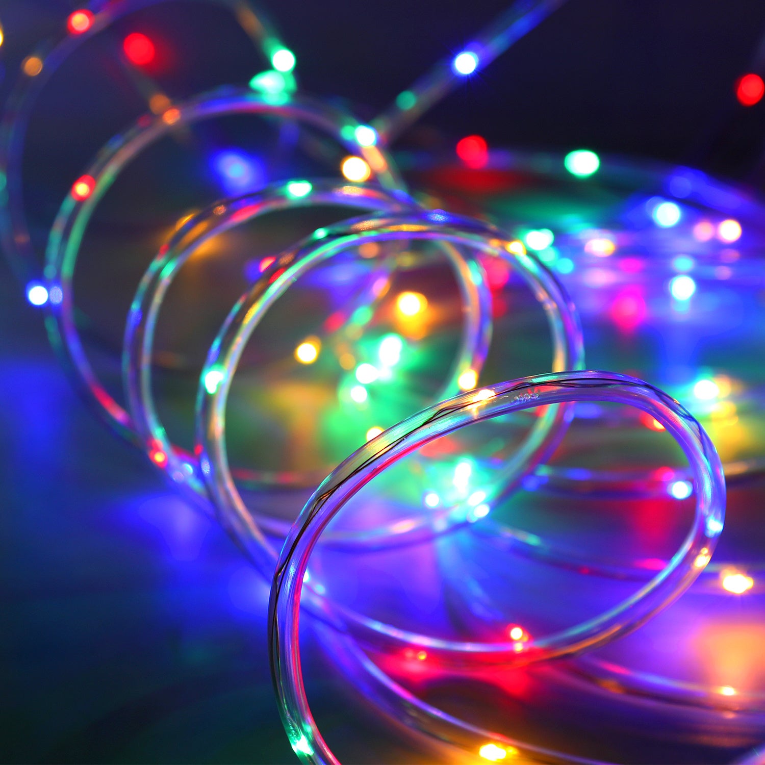 LED-Lichtschläuche, 10/20/30 Meter, Wasserdicht nach Schutzklasse IP65, mit Fernbedienung und 8 Beleuchtungsmodi, dekorative Lichterketten für den Innen- und Außenbereich, kaltweißes Licht/warmweißes Licht/buntes Licht, Helligkeit einstellbar