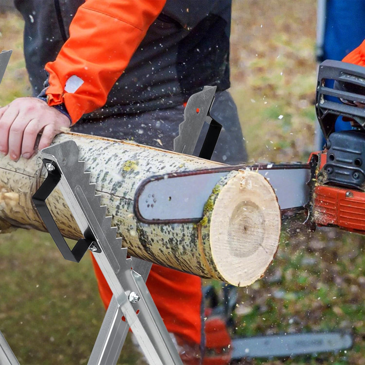 Sägebock, Sägebock aus Holz, Sägehilfsmittel, zusammenklappbar, 3 Stützen, verzinkter Sägebock mit Kettensägenhalterung, Sägebock, maximale Tragkraft 150 kg, geeignet für Sägewerke und Werkstätten