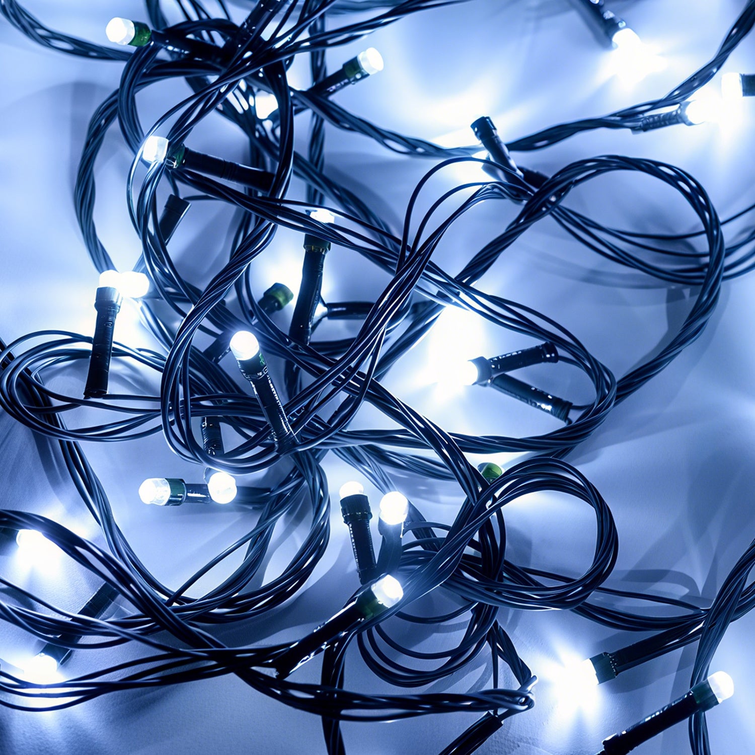 Außenbeleuchtung für 50–200 Meter, 500–2000 LED-Lichter, 8 Leuchtmodi, mit Stecker, Schutzart IP44, für den Innen- und Außenbereich geeignet, ideal für Weihnachten, Ostern, Halloween und Hochzeitsfeiern